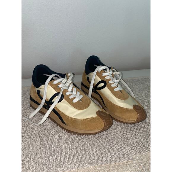 Loewe Shoes - LOEWE Flow Runner Nylon/Suede Gold/Black Sneakers size 40 (US 9.5)